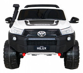 Pojazd Toyota Hilux Biała