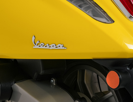 Pojazd Skuter Vespa ROMA Żółty