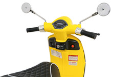 Pojazd Skuter Vespa ROMA Żółty