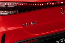 Pojazd Mercedes Benz EQA 250 Czerwony