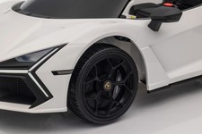 Pojazd Lamborghini Revuelto Białe