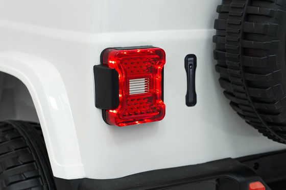 Pojazd Jeep Wrangler Rubicon LIFT Biały