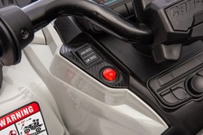 Quad Can Am Outlander ATV z Pilotem Szary