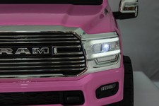 Pojazd RAM 3500 Różowy