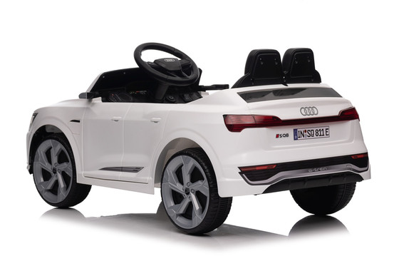 Pojazd Audi SQ8 Biały