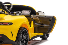 Pojazd Mercedes Benz GT63 AMG Żółty